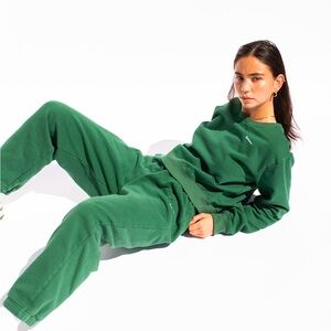 Réalisation Full Set Sweatsuit in Deep Forest Green